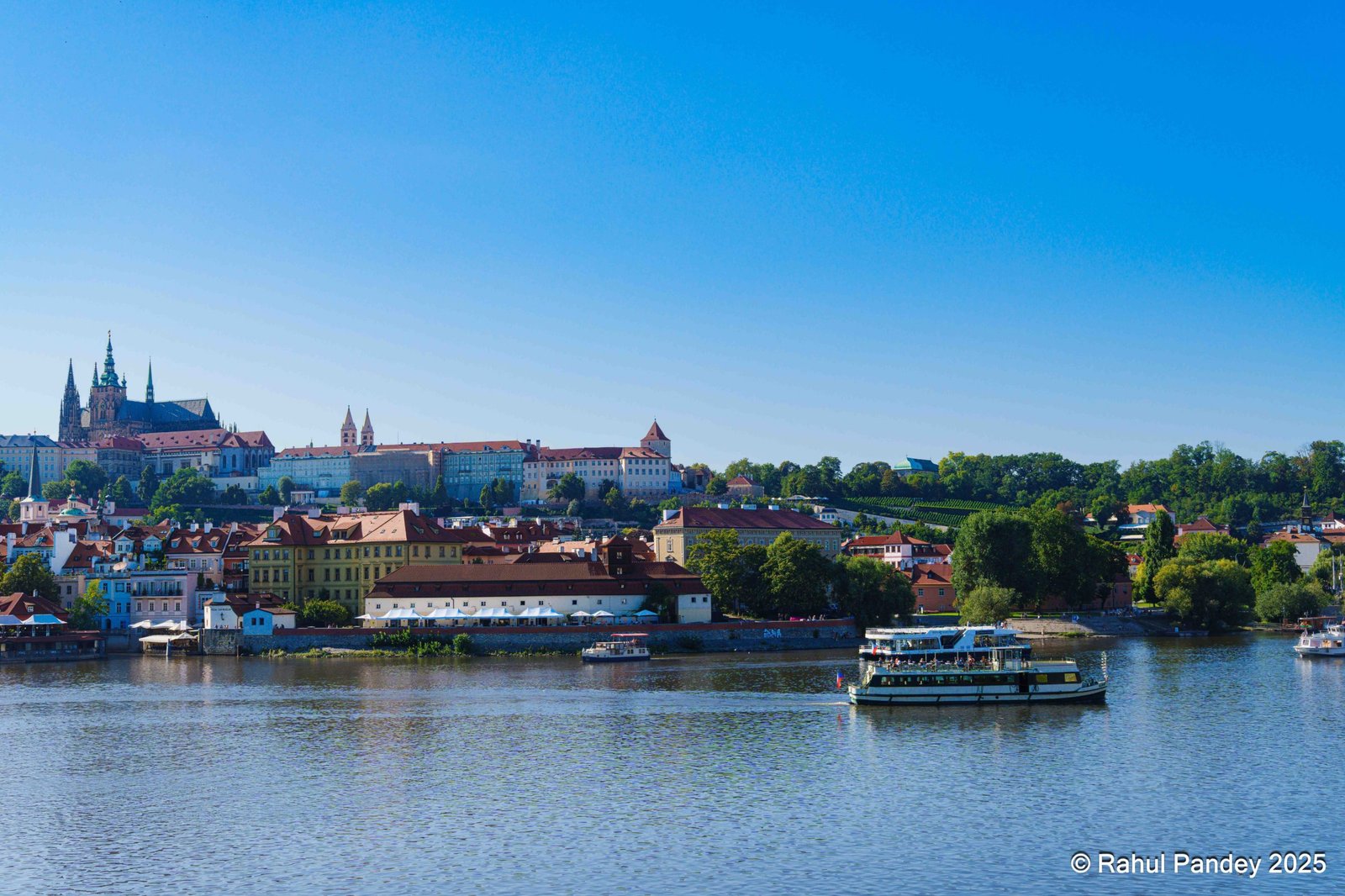 Prague Castle (Pražský hrad) from Charles Bridge