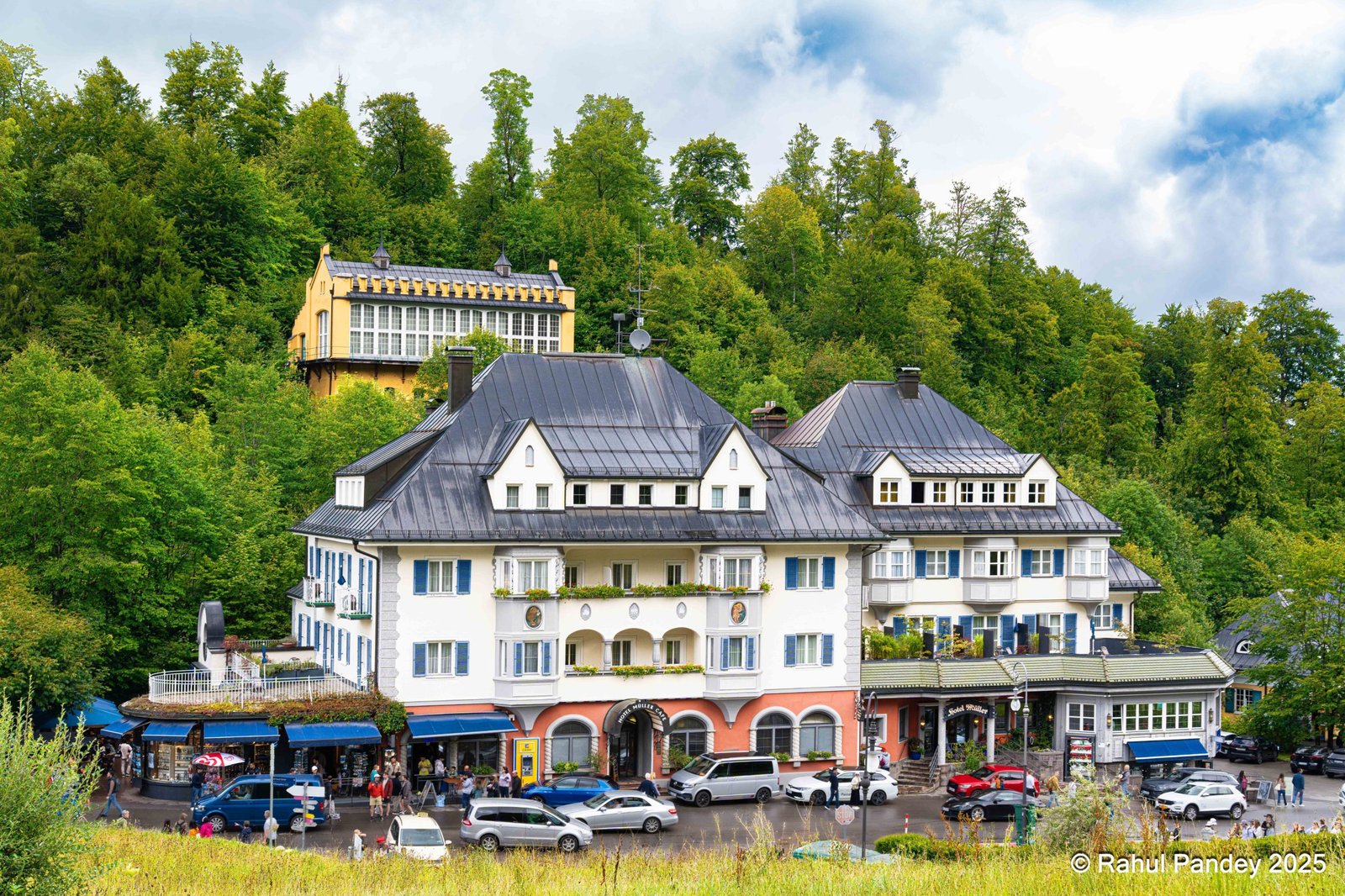 View from Parkplatz 4 on way to Neuschwanstein