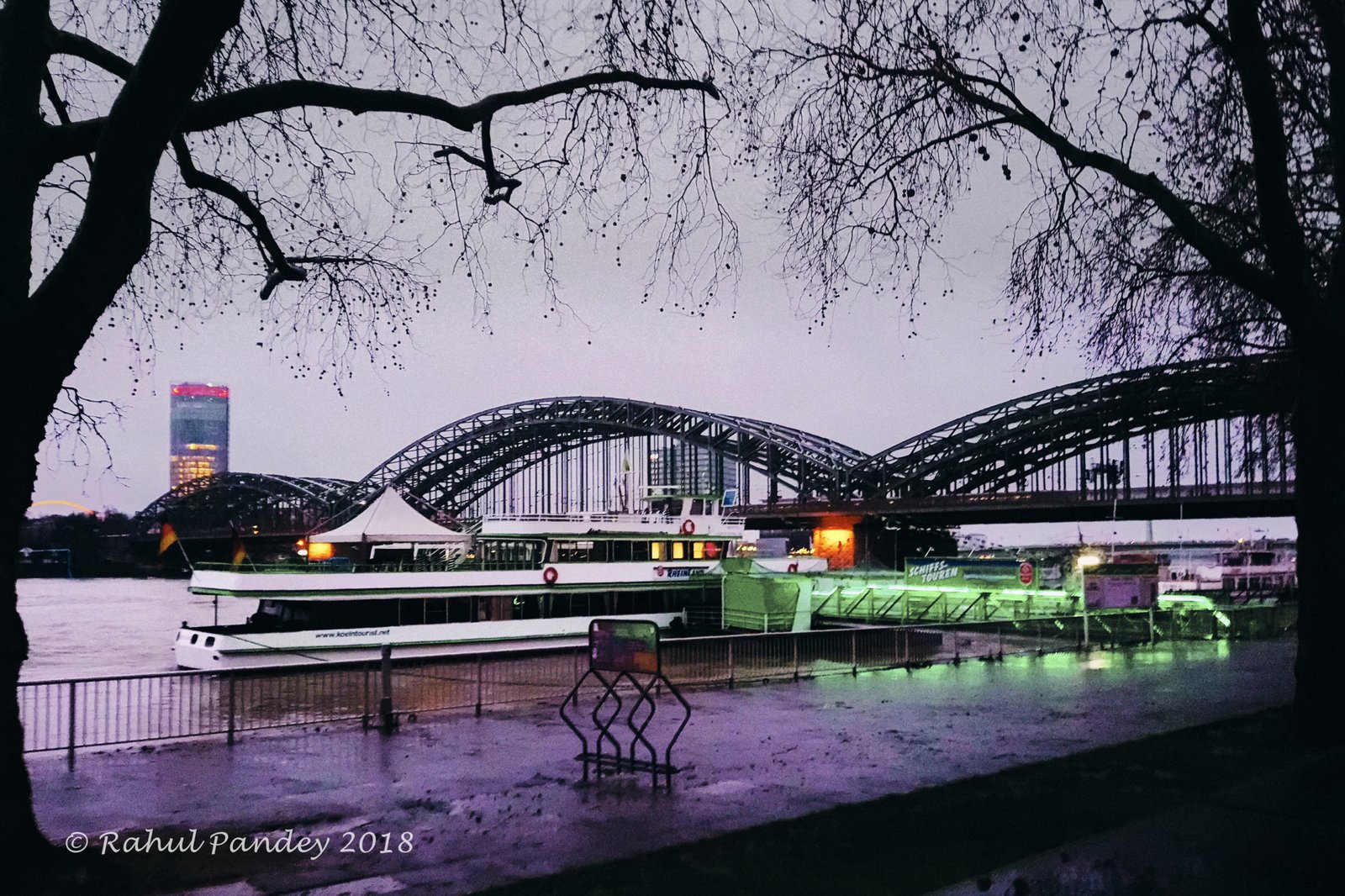 Hohenzollern Briücke Köln