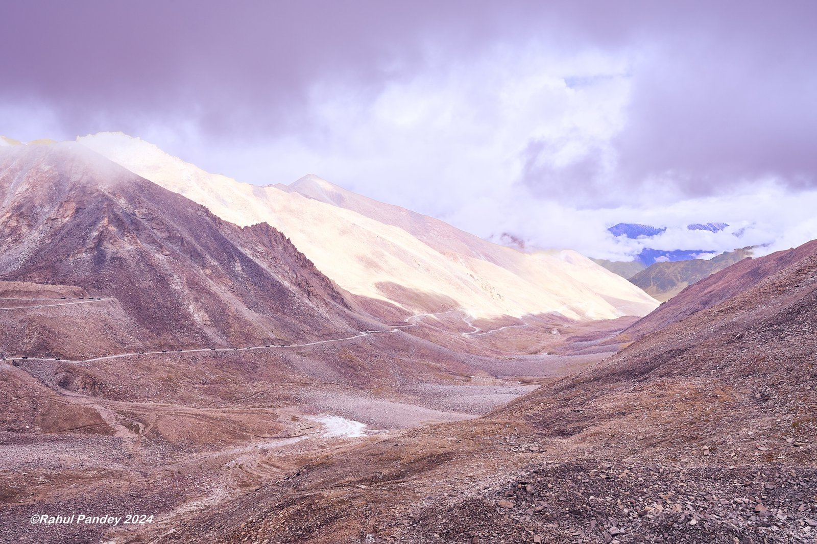 Khardung La Pass - Ladakh, India