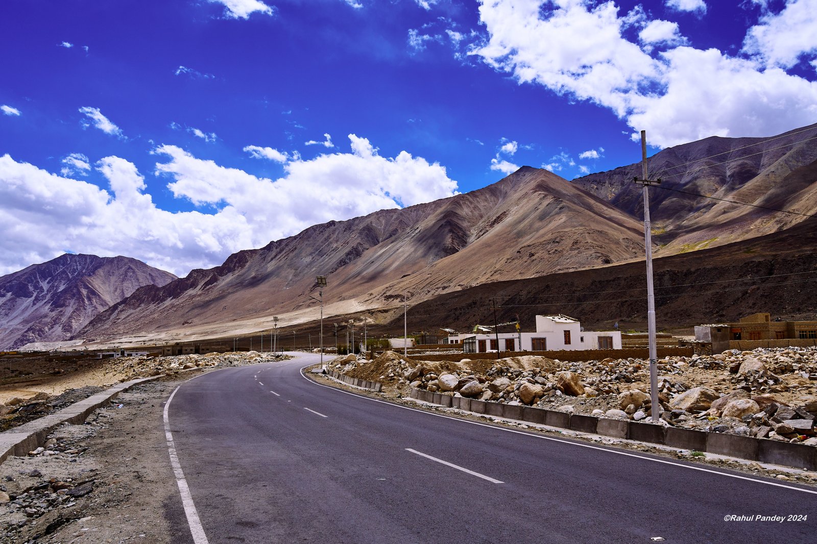 Road to Pangong Tso– Ladakh, India