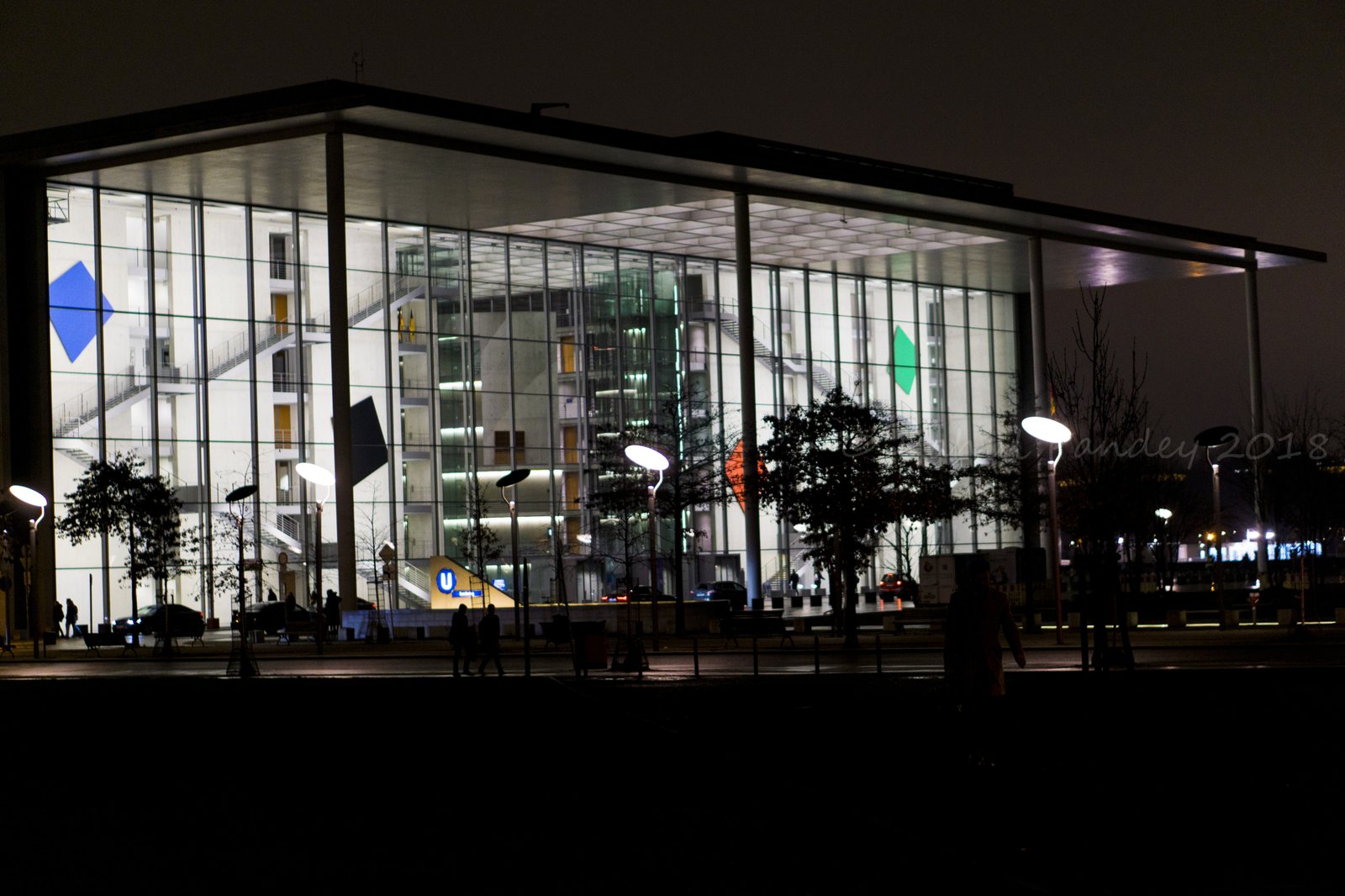 Regierungsamt at night