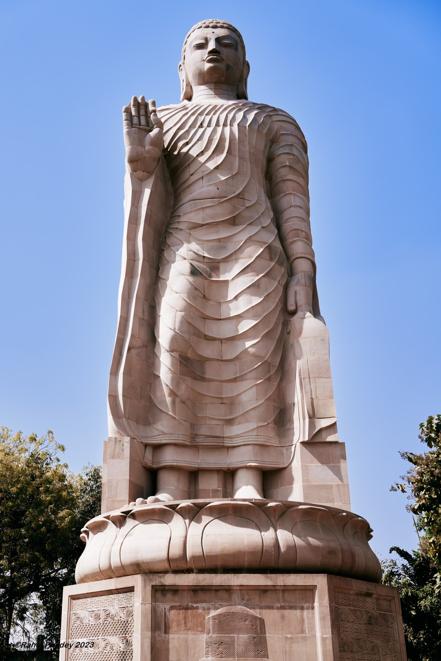 The Giant Buddha, Thai Monastery, Sarnath